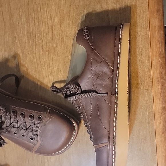 Earth Shoes, Size 9, New Never Worn, Color: Sandstone (Dark Brown) - Picture 4 of 8